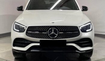 
										Mercedes-Benz GLC full									