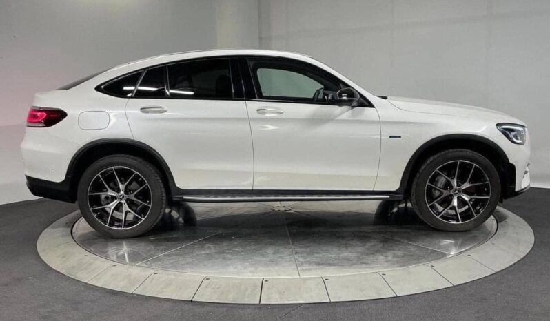 
								Mercedes-Benz GLC full									