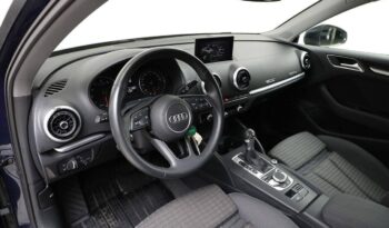 
										Audi A3 Sportback Sport 35 1,5 TFSI full									