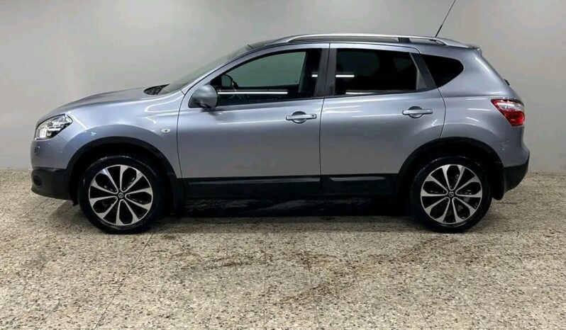 
								Nissan Qashqai full									