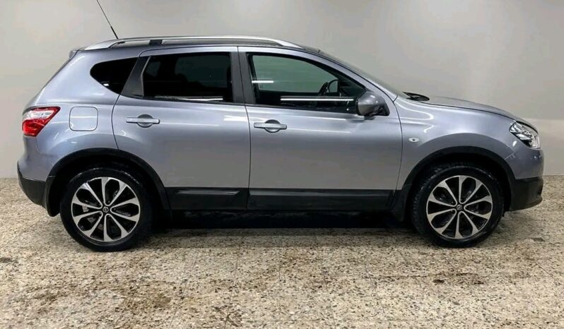 
								Nissan Qashqai full									