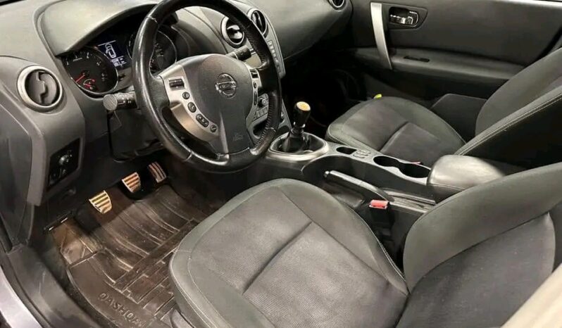 
								Nissan Qashqai full									