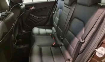 
										Mercedes-Benz Classe A180 aut full									