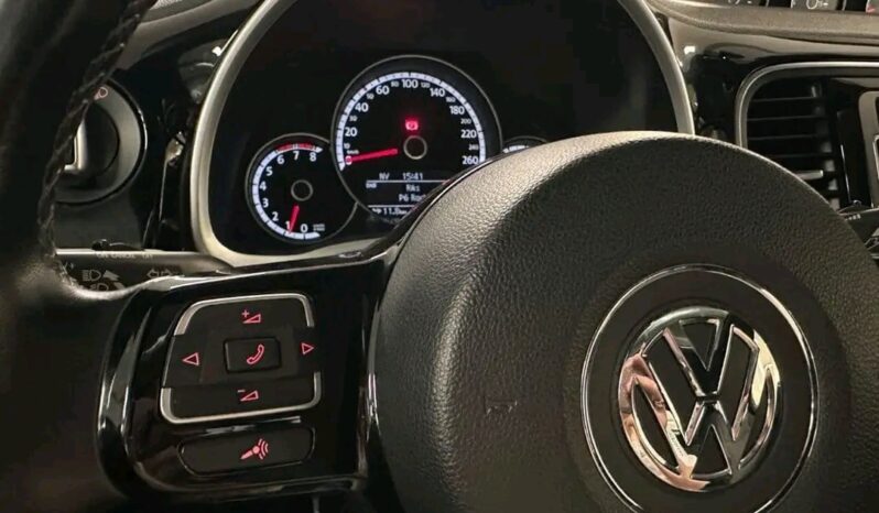 
								Volkswagen Beetle full									