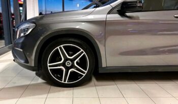 
										Mercedes-Benz GLA full									