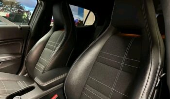 
										Mercedes-Benz GLA full									