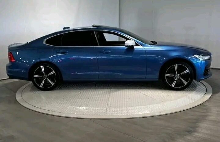 
								Volvo S90 full									