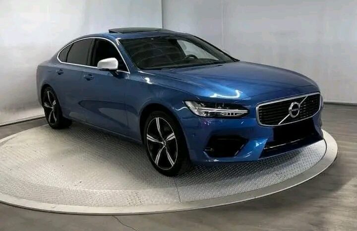 
								Volvo S90 full									