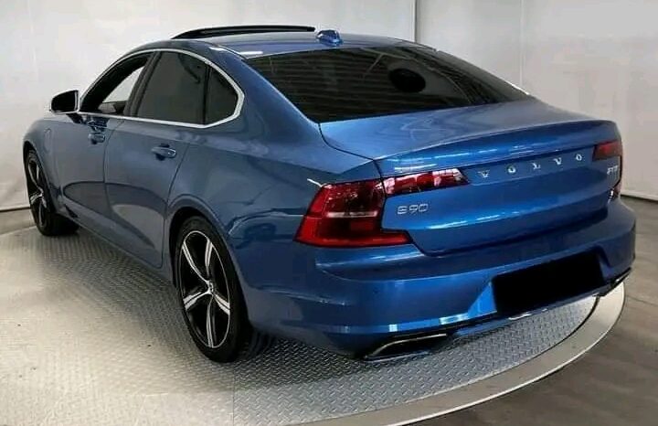 
								Volvo S90 full									