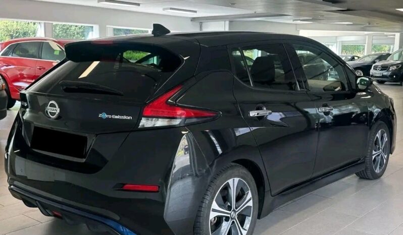 
								Nissan Leaf full									