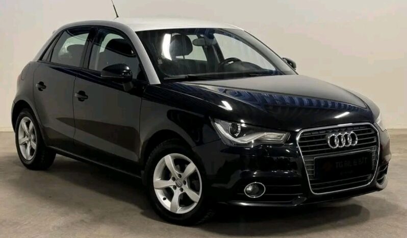 
								Audi A1 full									