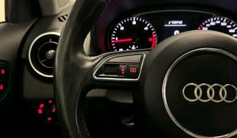 
								Audi A1 full									