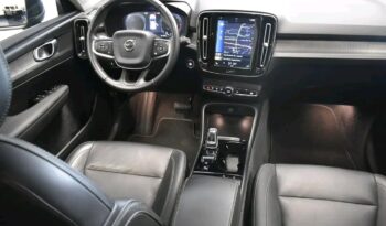 
										Volvo XC40 Inscription full									