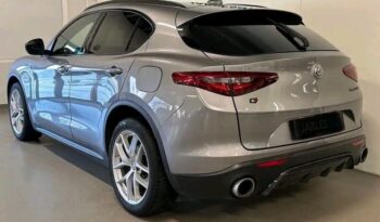 
										Alfa Romeo Stelvio full									