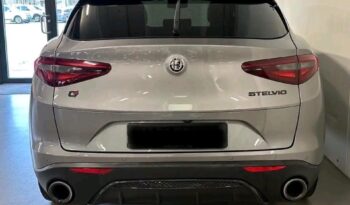 
										Alfa Romeo Stelvio full									