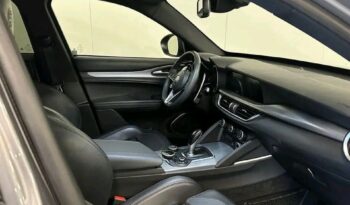 
										Alfa Romeo Stelvio full									