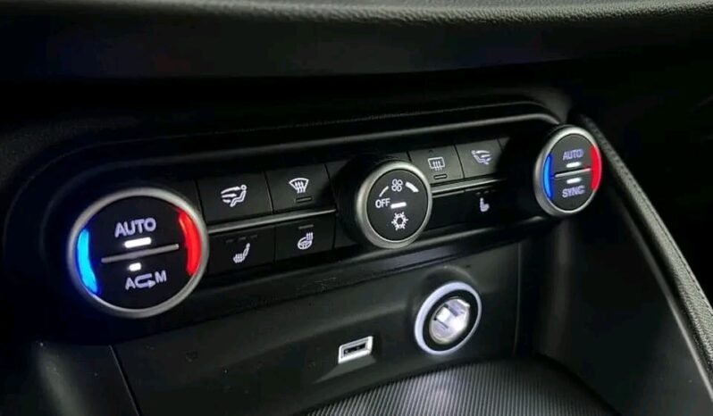 
								Alfa Romeo Stelvio full									