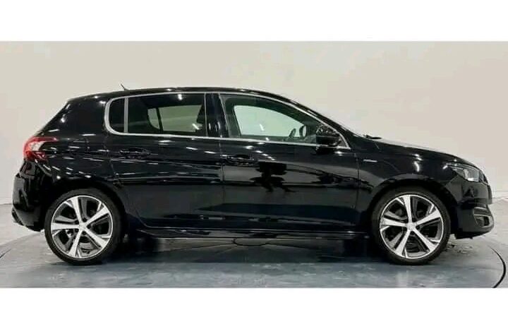 
								PEUGEOT 308 full									