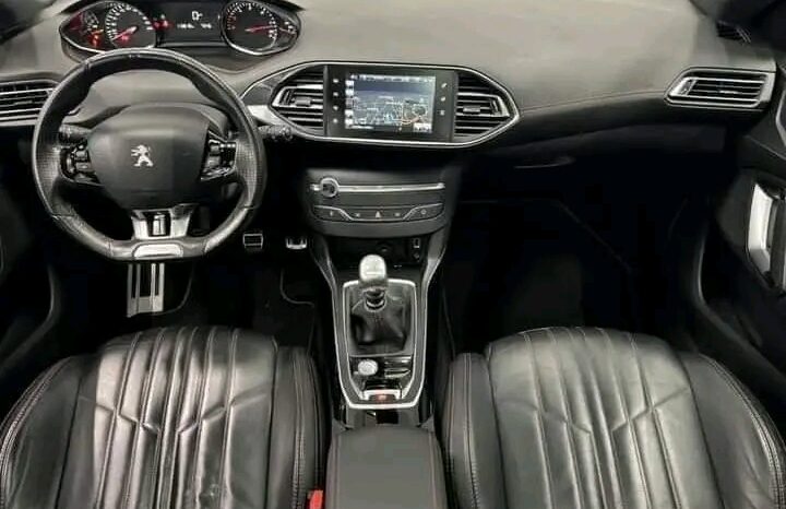 
								PEUGEOT 308 full									