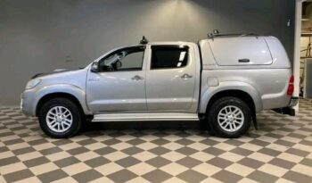 
										Toyota Hilux full									