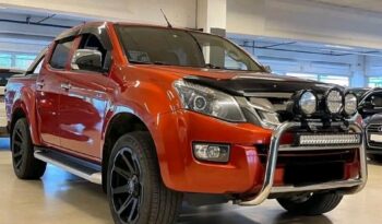 
										Isuzu D-max full									