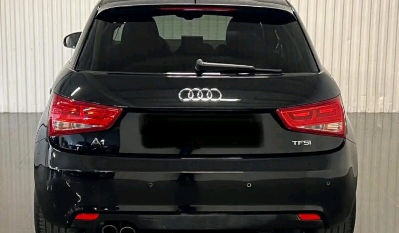 
								Audi A1 full									