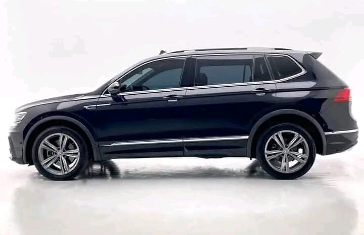 
								VOLKSWAGEN TIGUAN ALLSPACE full									