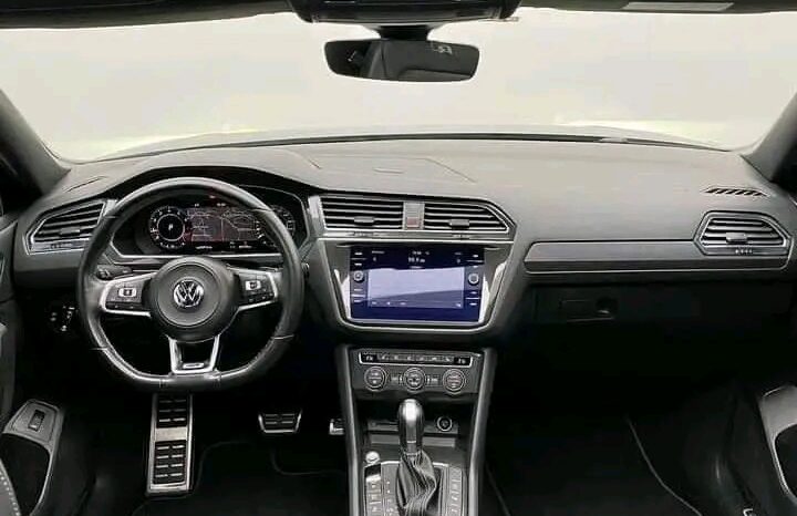 
								VOLKSWAGEN TIGUAN ALLSPACE full									