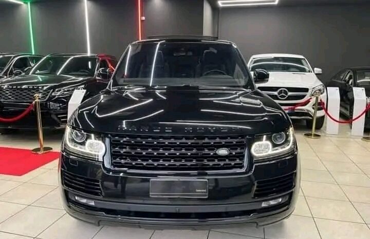 
								Range Rover 3.0 TDV6 Autobiography FULL OPTIONAL full									