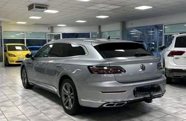 
								Volkswagen Arteon Shooting Brake full									