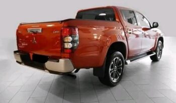 
										Mitsubishi L200 full									