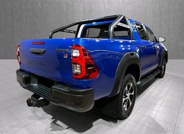 
								Toyota Hilux full									