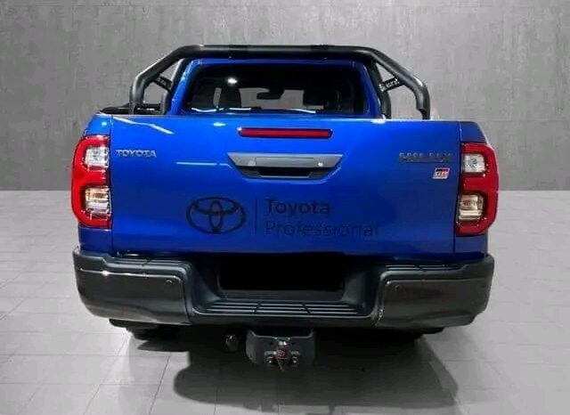 
								Toyota Hilux full									