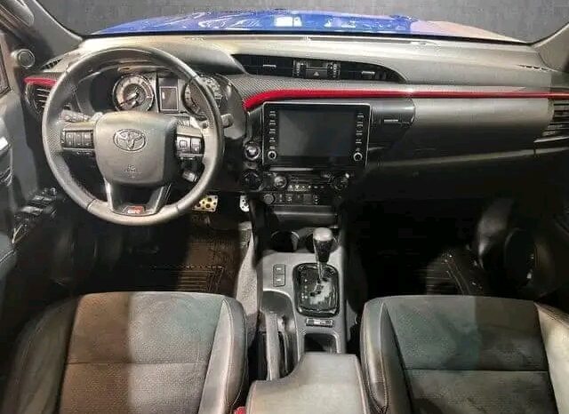 
								Toyota Hilux full									