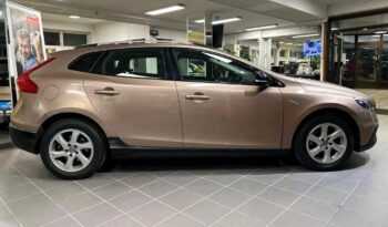 
										Volvo V40 full									