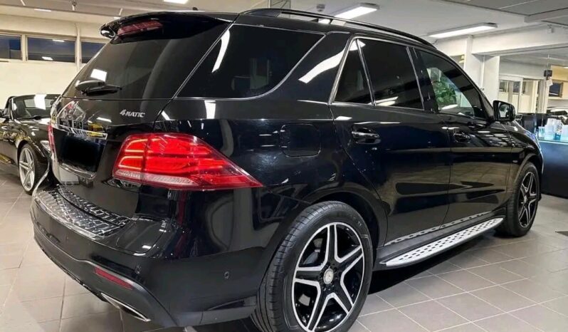 
								Mercedes-Benz GLE full									