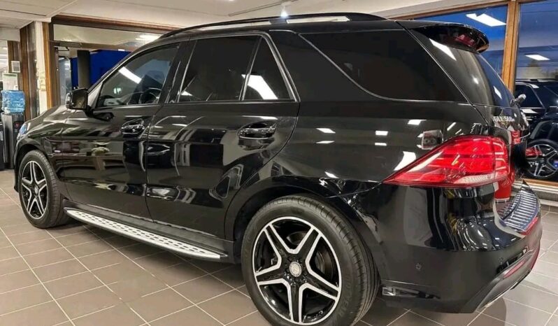 
								Mercedes-Benz GLE full									