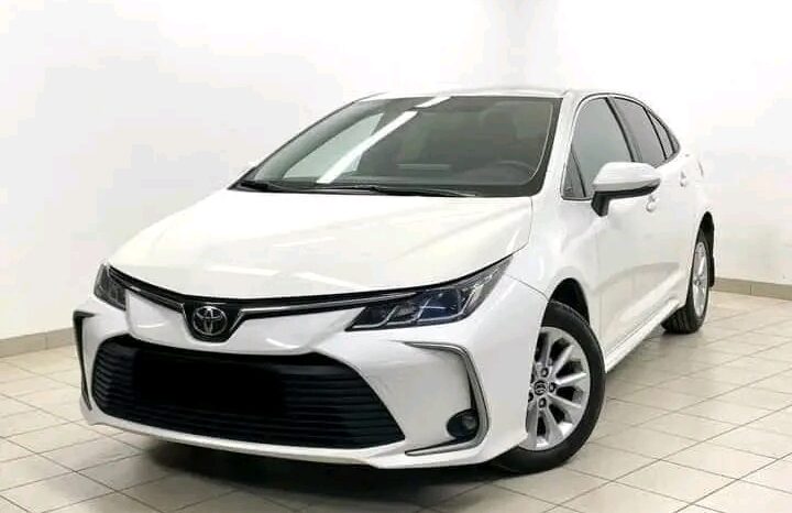 
								Toyota Corolla Berline full									