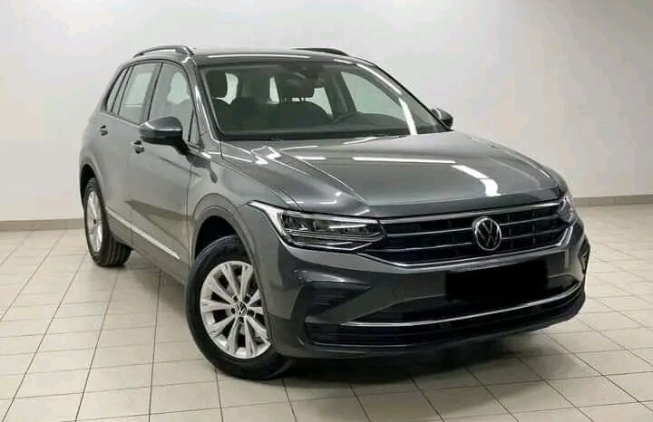 
								Volkswagen Tiguan SUV 5 dv. full									