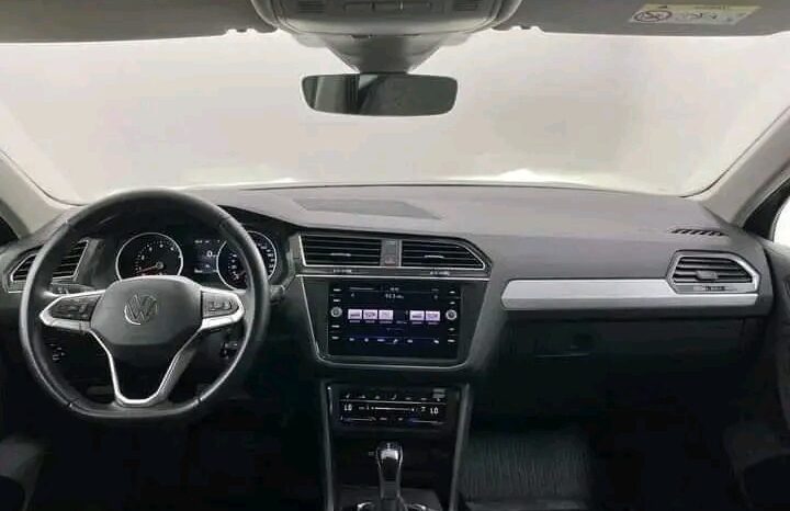 
								Volkswagen Tiguan SUV 5 dv. full									