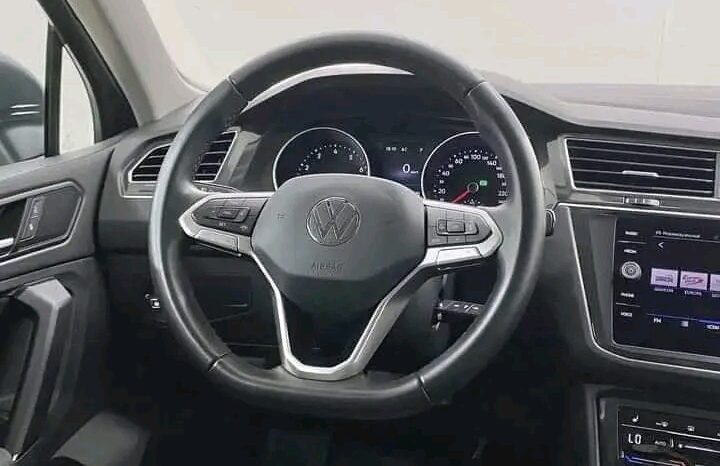 
								Volkswagen Tiguan SUV 5 dv. full									