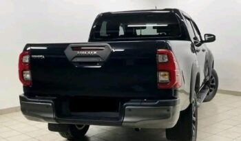 
										Toyota Hilux full									