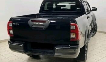 
										Toyota Hilux full									