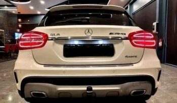 
										Mercedes-Benz GLA full									