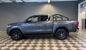 
										Toyota Hilux full									