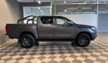 
										Toyota Hilux full									