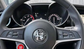 
										Alfa Romeo Giulia full									