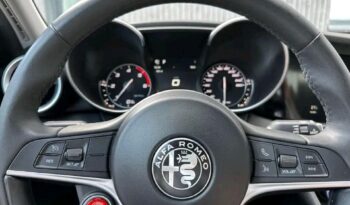 
										Alfa Romeo Giulia full									