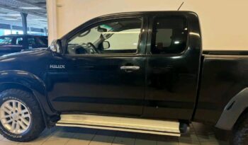 
										Toyota Hilux full									