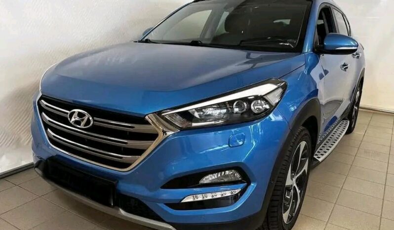 
								Hyundai Tucson full									